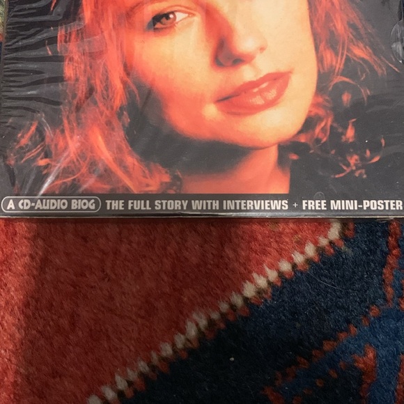 New and sealed Tori Amos Audio Biography CD - Picture 4 of 4